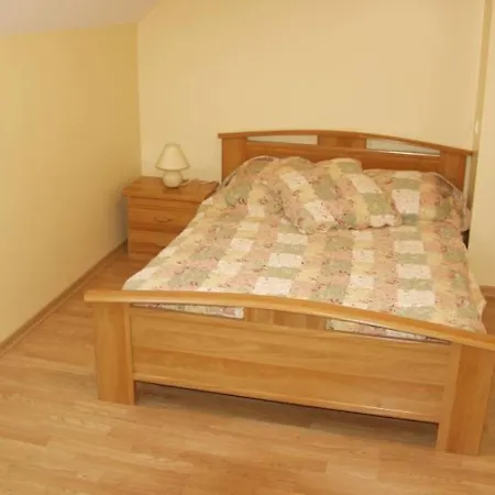 Villa 1 *